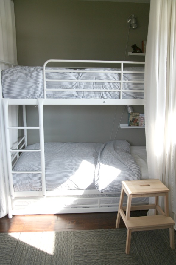 House Tweaking, How To Make A Bunk Bed Look Pretty