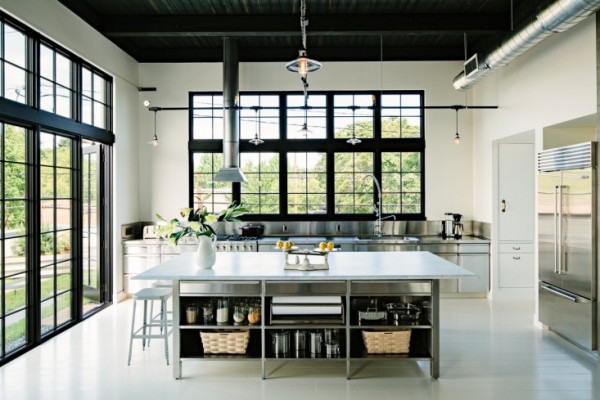 high ceilings with exposed ductwork